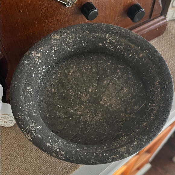 Black Vase - Picture 3 of 3